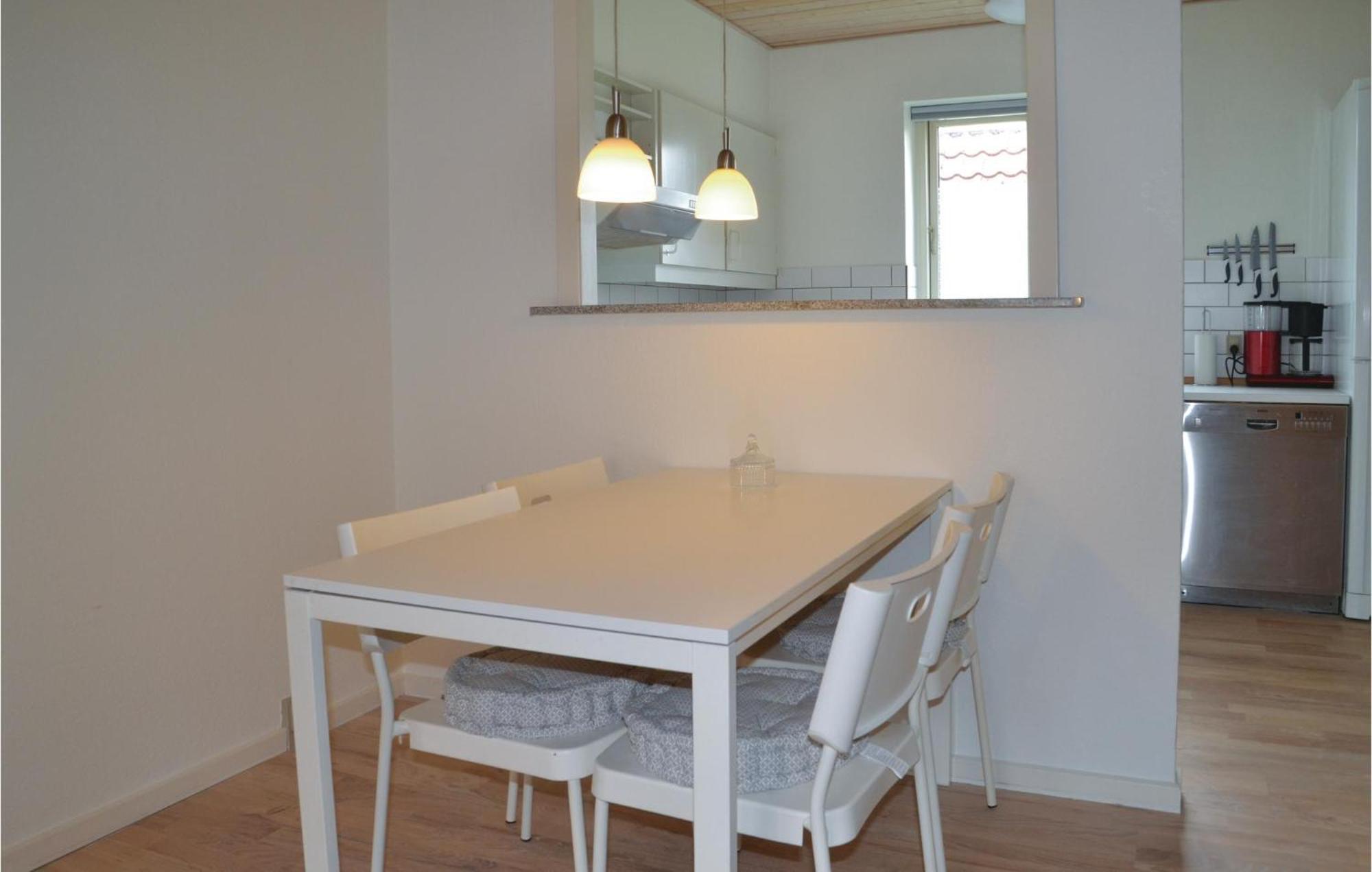 Cozy Apartment In Varde With Kitchen Extérieur photo